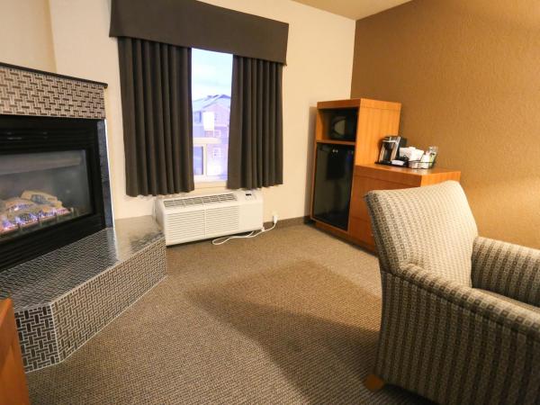 Days Inn by Wyndham Calgary Airport : photo 9 de la chambre suite studio lit king-size - non-fumeurs