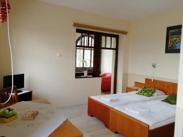 Rezydencja Na Skrócie : photo 3 de la chambre chambre lits jumeaux