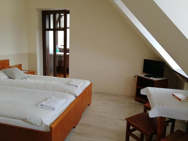 Rezydencja Na Skrócie : photo 4 de la chambre chambre lits jumeaux