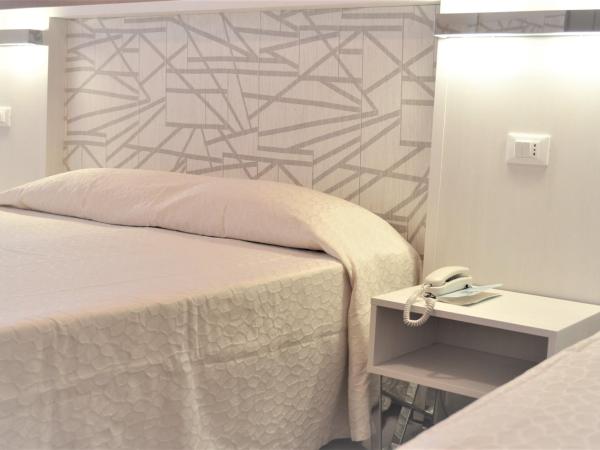 Hotel Villa Paola : photo 2 de la chambre chambre triple confort