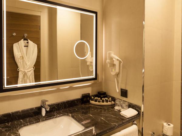 Hm Commerce Hotel : photo 2 de la chambre grande chambre double