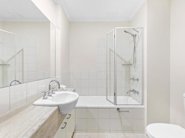 Aligned Corporate Residences Kew : photo 8 de la chambre two-bedroom residence with two-bathroom