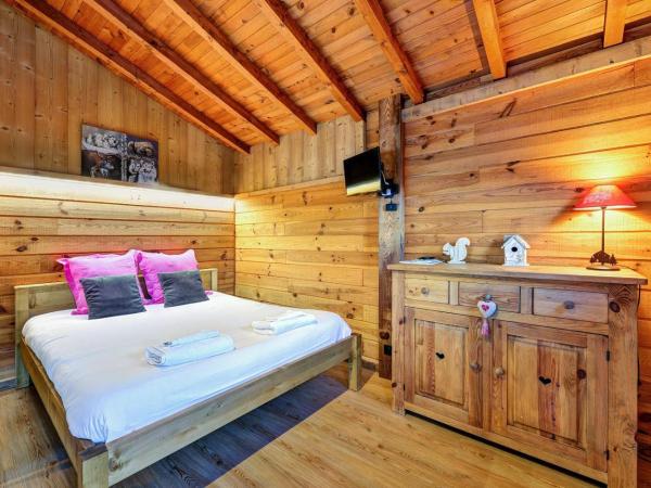 LA FERME de BELLINE Chalets ou Gîtes & SPA : photo 3 de la chambre chalet (2 adultes)