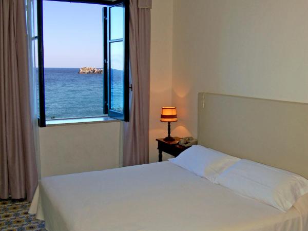 Hotel Lido Mediterranee : photo 4 de la chambre chambre double ou lits jumeaux standard - vue sur mer