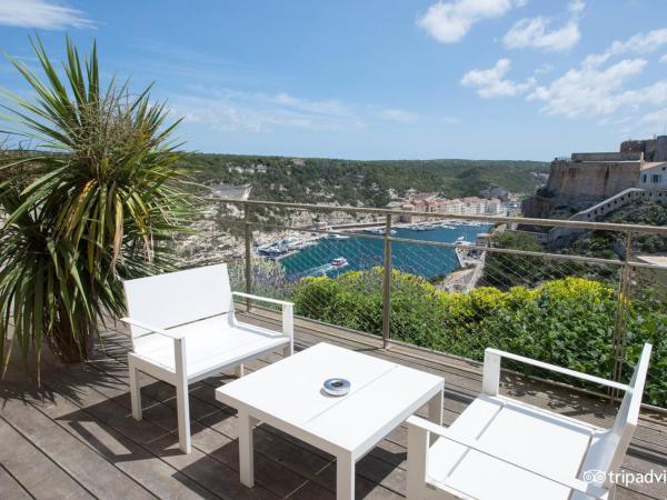 Hotel Spa Genovese : photo 3 de la chambre chambre double - vue sur port