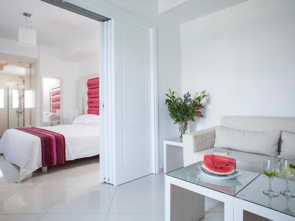 Grand Beach Hotel : photo 2 de la chambre suite lune de miel avec jacuzzi extérieur – vue sur mer