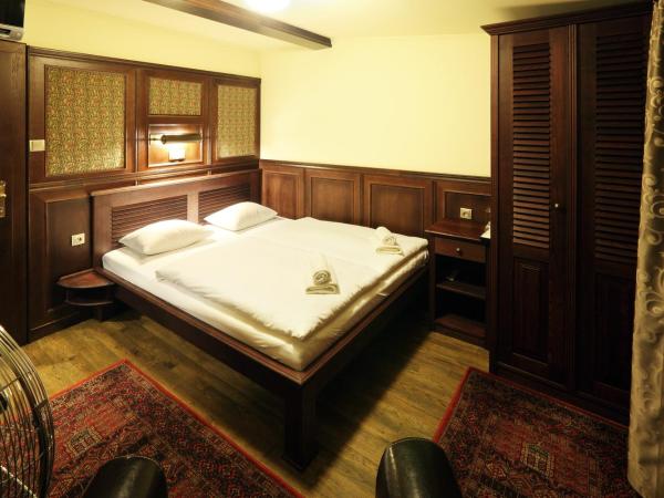 Boat Hotel Matylda : photo 2 de la chambre chambre double supérieure