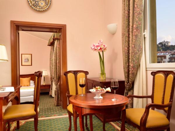 Hotel Berchielli : photo 1 de la chambre chambre double ou lits jumeaux deluxe - vue sur rivière