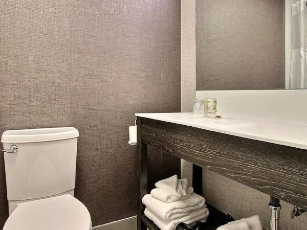 Hotel Classique : photo 4 de la chambre chambre avec 2 grands lits queen-size