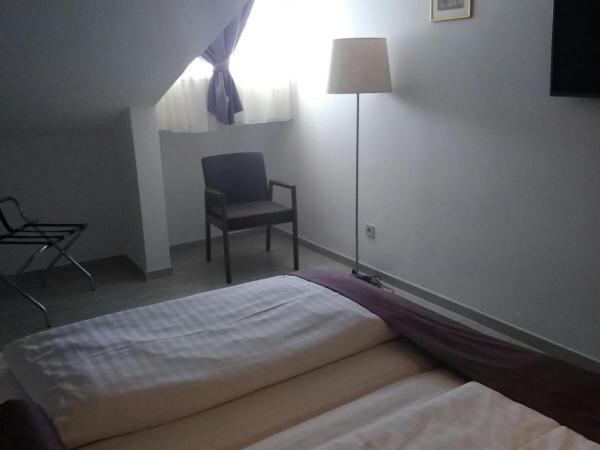 Hotel Biokovo : photo 2 de la chambre chambre double - vue sur montagne