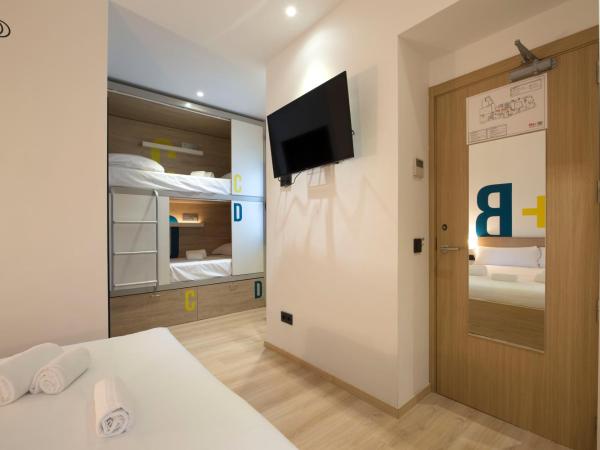 U-Sense For You Hostel Sevilla : photo 2 de la chambre chambre familiale standard