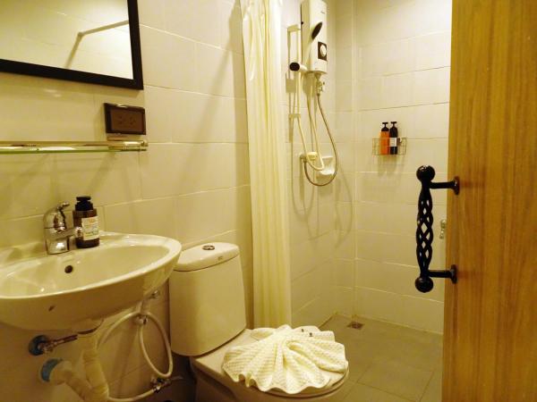 The Warehouse Chiang Mai : photo 9 de la chambre chambre double supérieure