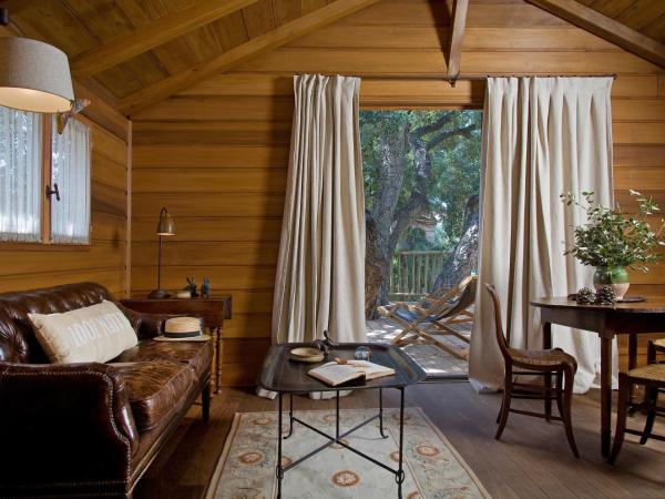Château de Valmer : photo 4 de la chambre cabane dans les arbres familiale (2 adultes + 2 enfants)