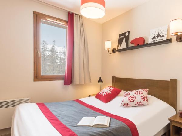 Résidence Pierre & Vacances l'Albane : photo 2 de la chambre appartement 1 chambre - vue sur montagne (4 personnes)