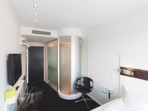 Wakeup Copenhagen - Carsten Niebuhrs Gade : photo 4 de la chambre chambre standard