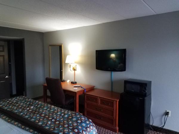 Americas Best Value Inn St. Louis Downtown : photo 4 de la chambre chambre avec 2 lits queen-size - fumeurs