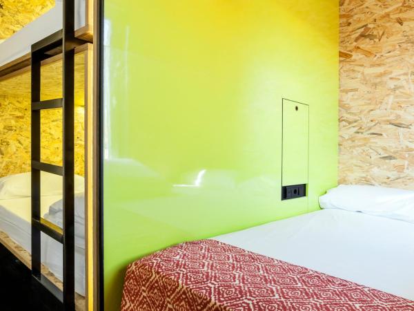 Bastardo Hostel : photo 1 de la chambre chambre familiale (2 adultes et 2 enfants)