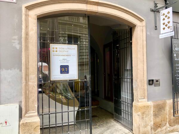 Dům U pikové desítky : photo 5 de la chambre chambre double avec baignoire