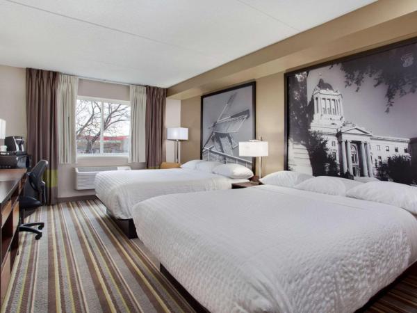 Super 8 by Wyndham Winnipeg West : photo 3 de la chambre chambre deluxe avec 2 lits queen-size - non-fumeurs