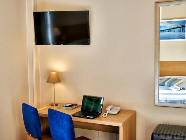 Hôtel du Nord : photo 6 de la chambre chambre familiale (2 adultes et 2 enfants)