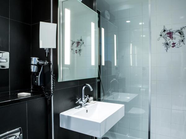 Le Général Hôtel : photo 8 de la chambre chambre double ou lits jumeaux classique