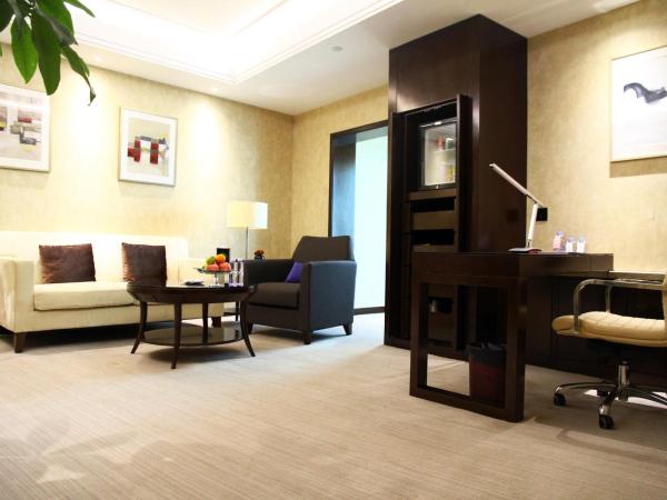 The Pavilion Hotel Shenzhen (Huaqiang NorthBusiness Zone) : photo 2 de la chambre suite exécutive