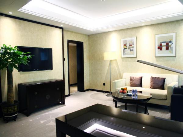 The Pavilion Hotel Shenzhen (Huaqiang NorthBusiness Zone) : photo 4 de la chambre suite exécutive