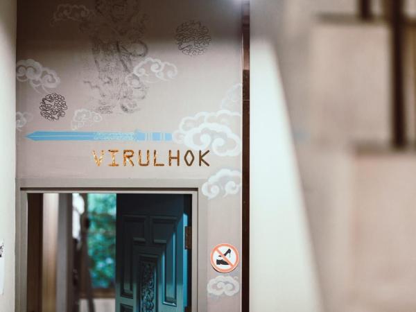 Stash Hostel : photo 1 de la chambre chambre double standard avec salle de bains commune