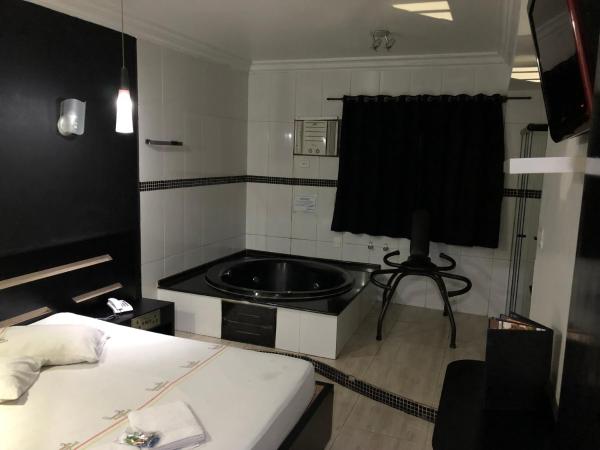 Hotel Romance (Adults Only) : photo 1 de la chambre chambre lit king-size deluxe