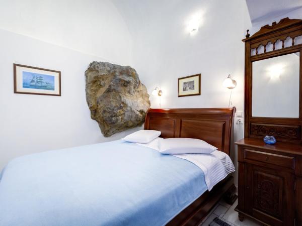 Chelidonia Traditional Villas : photo 4 de la chambre studio - vue sur caldeira