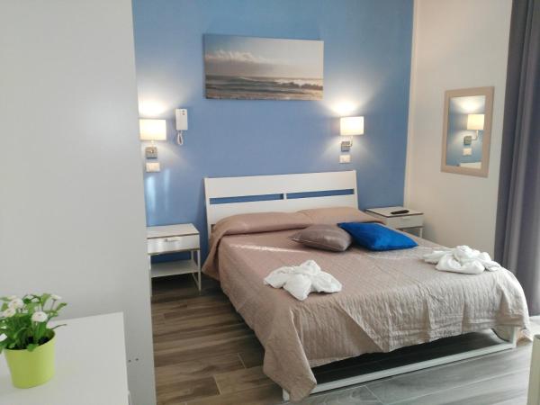 Hotel Marittimo : photo 1 de la chambre chambre lit queen-size