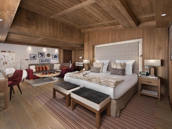 Hôtel Barrière Les Neiges Courchevel : photo 6 de la chambre suite junior prestige