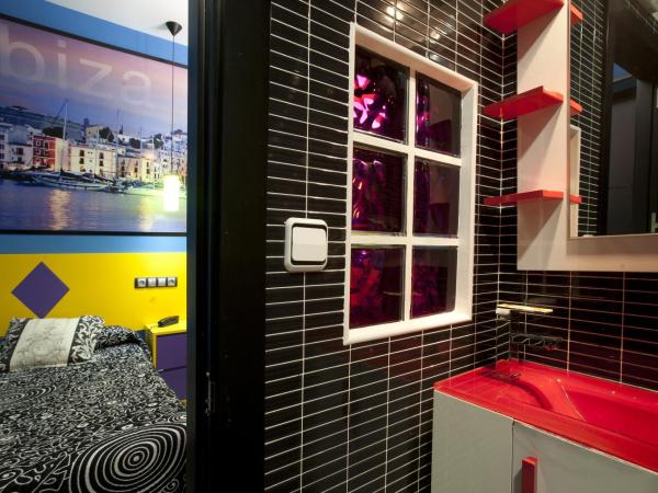 JC Rooms Santa Ana : photo 5 de la chambre chambre triple