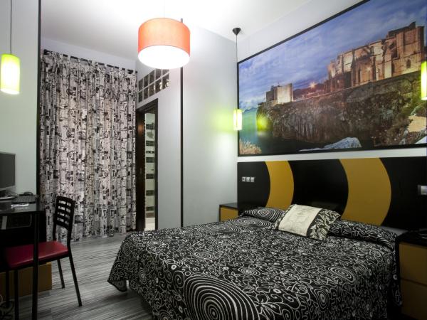 JC Rooms Santa Ana : photo 5 de la chambre chambre double ou lits jumeaux