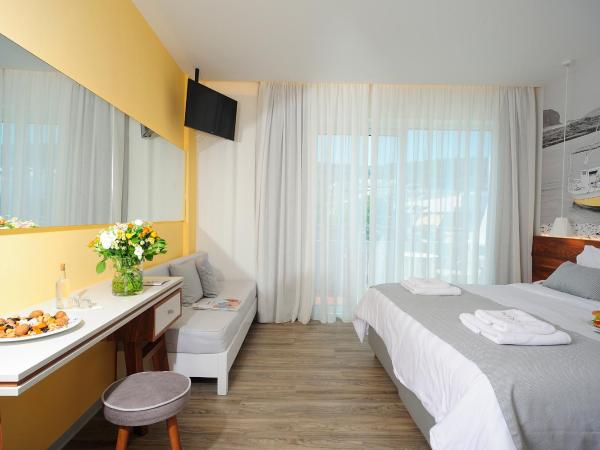 Atrium Ambiance Hotel : photo 7 de la chambre chambre supérieure