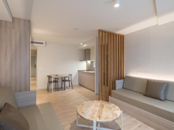 Hotel & Aparthotel Cosmos : photo 10 de la chambre appartement supérieur 1 chambre