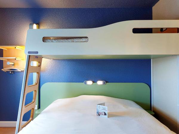 ibis budget Arles Sud Fourchon : photo 3 de la chambre chambre double avec lit superposé