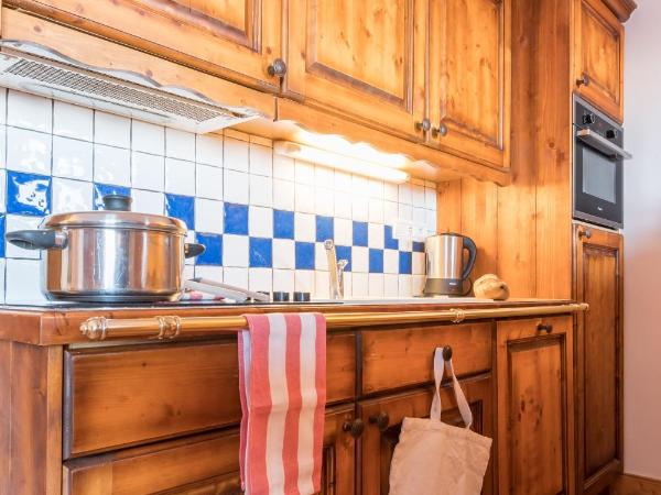 Résidence Pierre & Vacances Premium Les Hauts Bois : photo 7 de la chambre appartement 1 chambre avec alcôve (7 personnes)