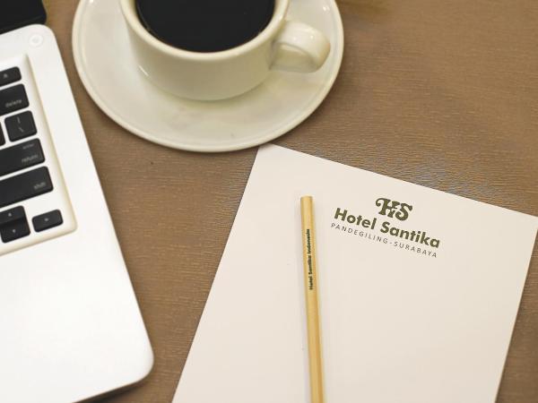 Hotel Santika Pandegiling - Surabaya : photo 3 de la chambre chambre lit king-size exécutive deluxe