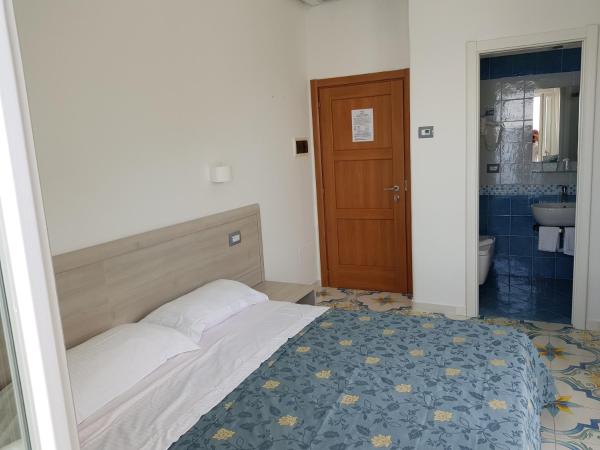 Hotel Da Maria : photo 6 de la chambre chambre double supérieure - vue sur mer