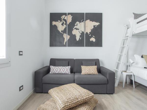 Erïk Langer House : photo 7 de la chambre chambre familiale avec salle de bains commune