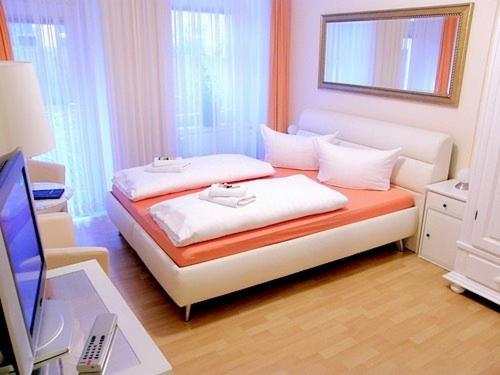 City Guesthouse Pension Berlin : photo 4 de la chambre chambre familiale