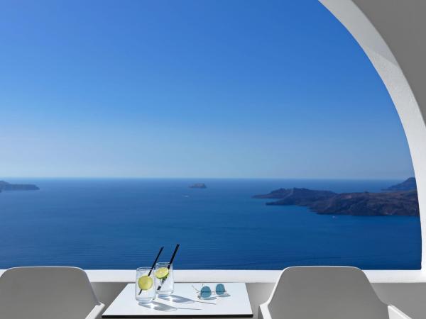 Lilium Hotel Santorini : photo 1 de la chambre chambre standard - vue sur caldeira