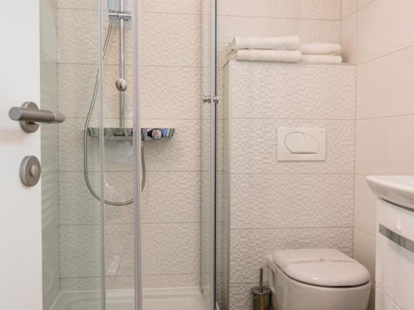 Heritage Hotel Vila Sikaa : photo 1 de la chambre chambre double - vue sur mer