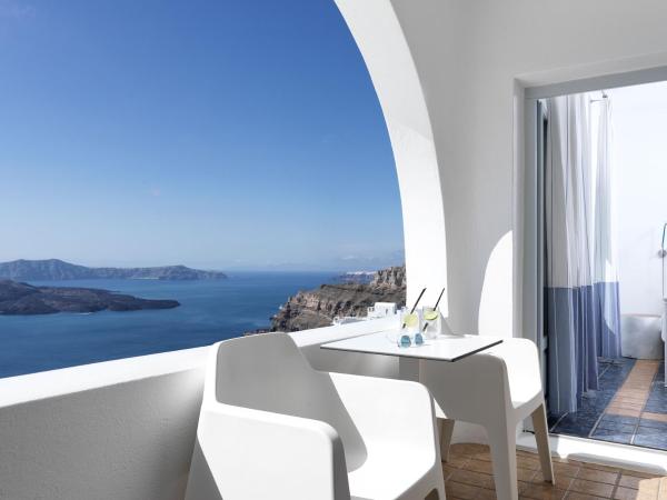 Lilium Hotel Santorini : photo 9 de la chambre suite avec vue sur caldera