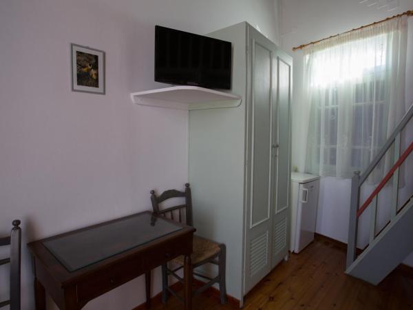 Nostos Hotel : photo 4 de la chambre chambre quadruple