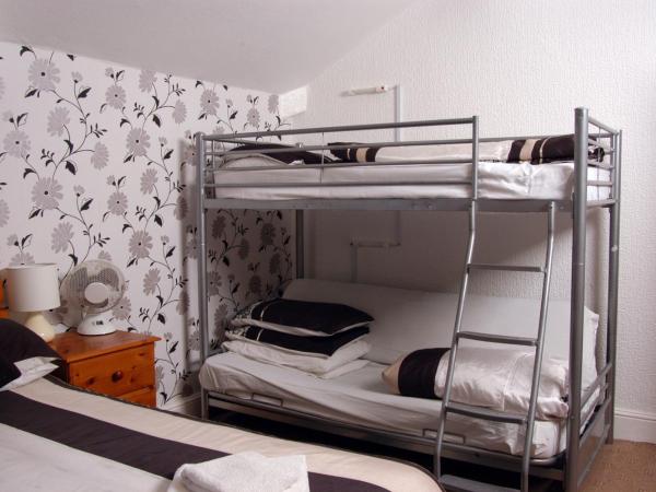 The Shepperton : photo 2 de la chambre chambre familiale (2 adultes et 2 enfants)