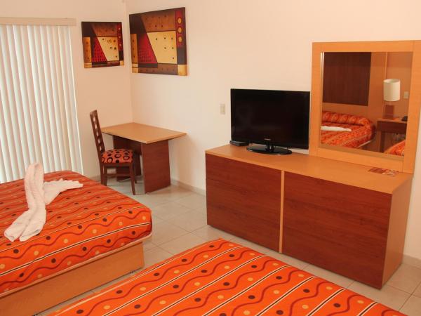 Hotel Real Zapopan : photo 1 de la chambre chambre avec 2 grands lits queen-size