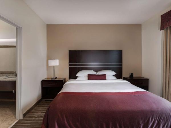 Wingate By Wyndham Houston / Willowbrook : photo 4 de la chambre suite lit king-size deluxe - non-fumeurs