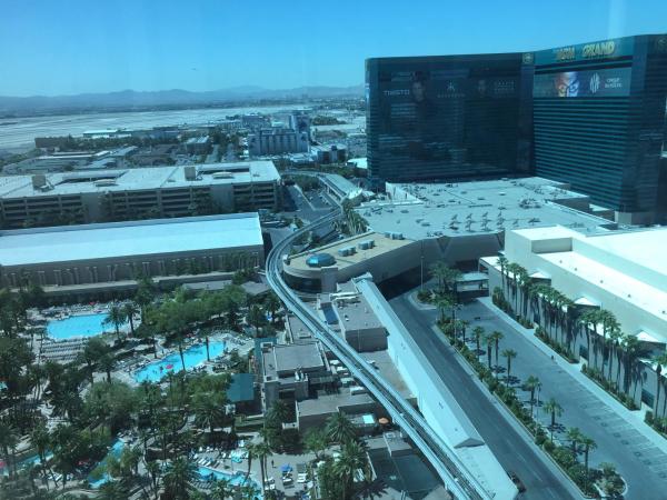 True 1BR Balcony Suite with Strip View at MGM Signature : photo 9 de la chambre appartement 1 chambre